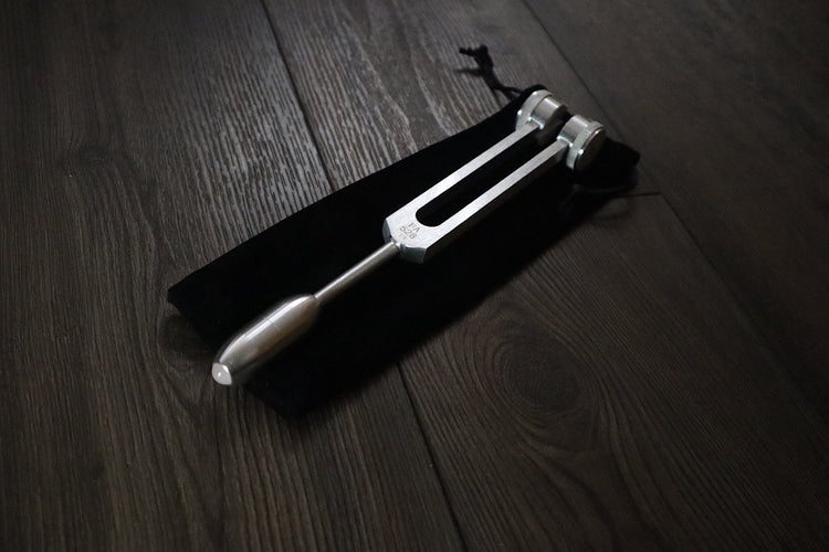 528 Hz Solfeggio Tuning Fork with Attenuator Extender - 10mm Crystal Attenuator - Lower Octave 528 Hz, Hematite, Black Onyx, Rose Quartz