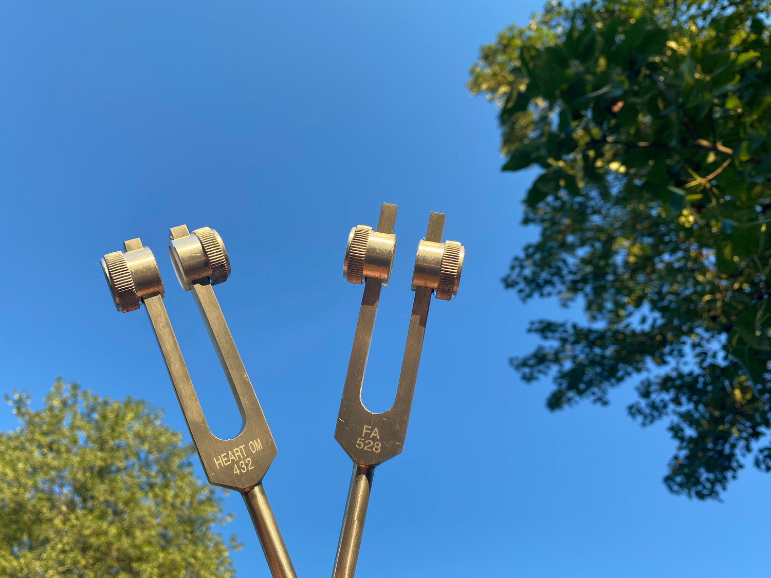 432 Hz and 528 Hz Silver Weighted Solfeggio Set Best Tuning Forks for Vibration - Attenuator Handle Extensions with 10mm Crystal