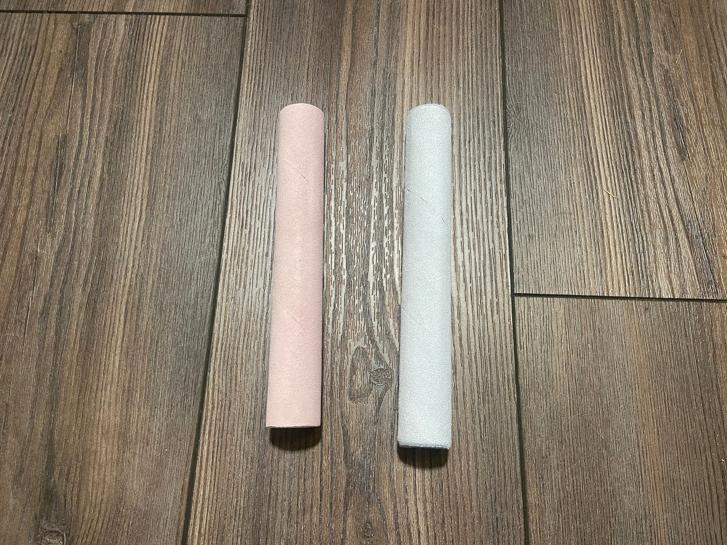 Pink Aura - Crystal Singing Bowl and Soul Purpose Tuning Fork , 432 Hz F-Note w/ Bag Bundle, 99% Quartz Crystal Bowl, Mallet, Purple Case