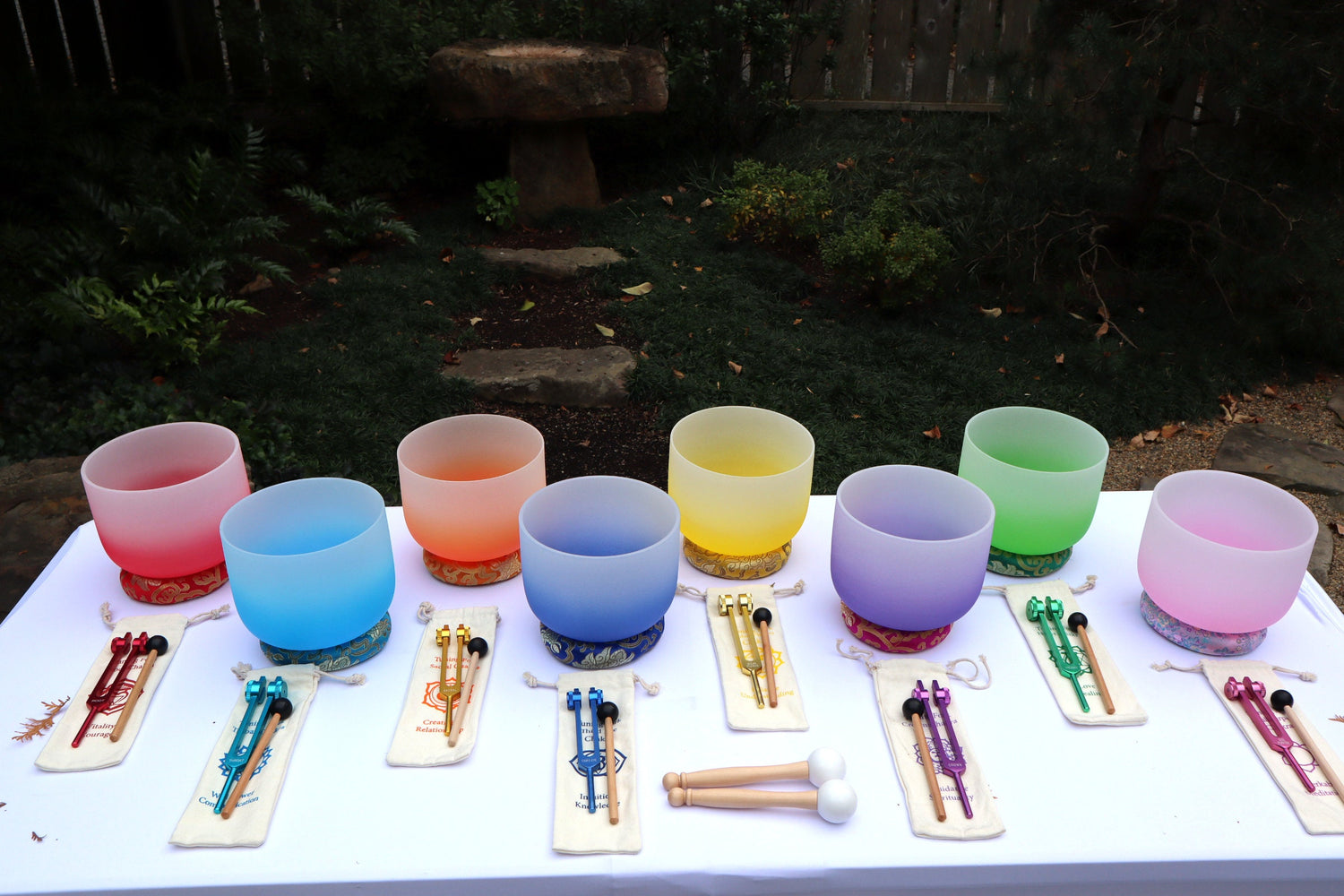 Soft Light 10" Singing Bowl - Perfect Pitch 432 Hz 99.99% Quartz Crystal Singing Bowl, Padded Carry Case, Cushion, And Mallet