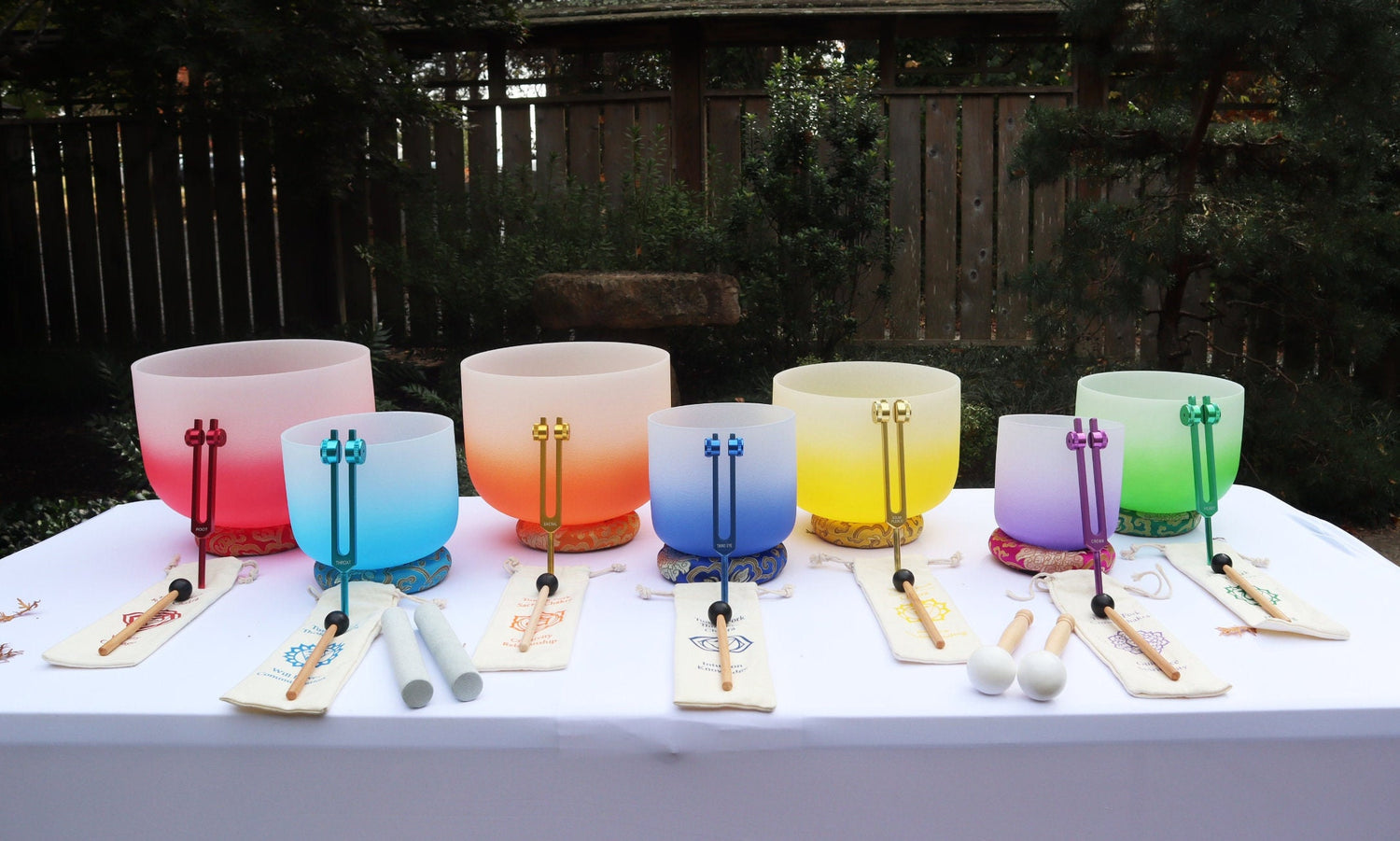 Myriad Melodies' Perfect Pitch (5 Cents) 432 Hz Soft Light, 10 Chakra Tuning Forks and 10 Crystal Attenuators - 2 Cases 2 Mallets 2 Strikers