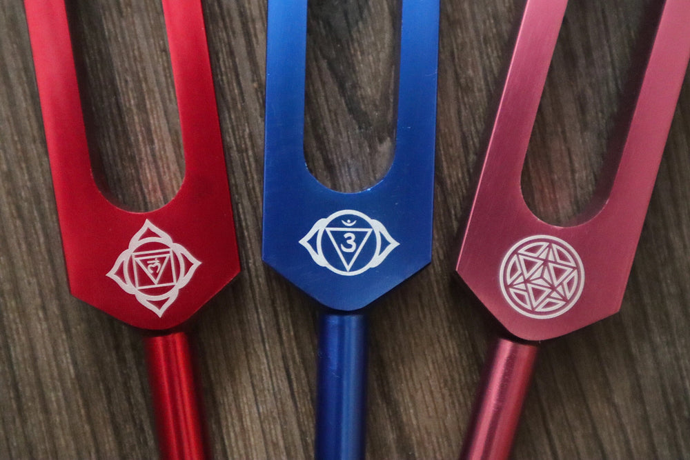 Myriad Melodies' Professionally Tuned .25 - 8pc Chakra Premium Tuning Fork Set - Chakra Engrams, Crystal Attenuator Extender, Biofield