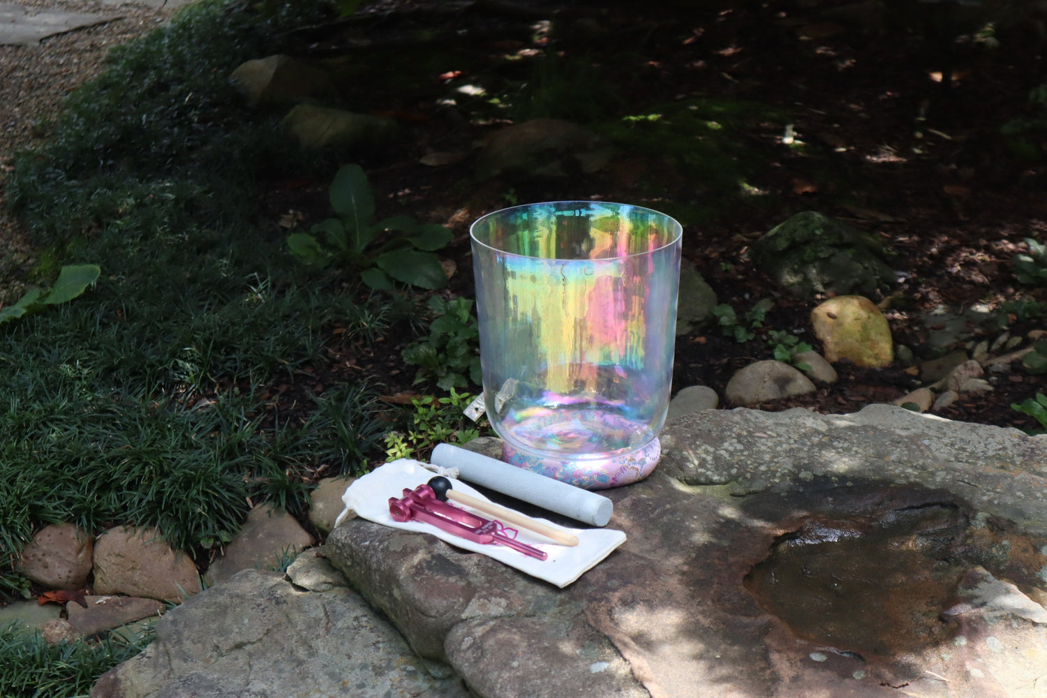 Clear Light - 432 Hz Perfect Pitch Clear Quartz 8" Singing Bowl - 3rd and 4th Octave, Suede Striker, O-Ring, and Padded Carry Case