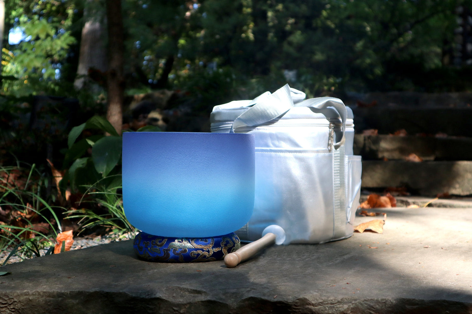 Aquarian - 432 Hz 8" Throat Chakra G Note Quartz Crystal Sining Bowl, Mallet, O-Ring, Carry Case