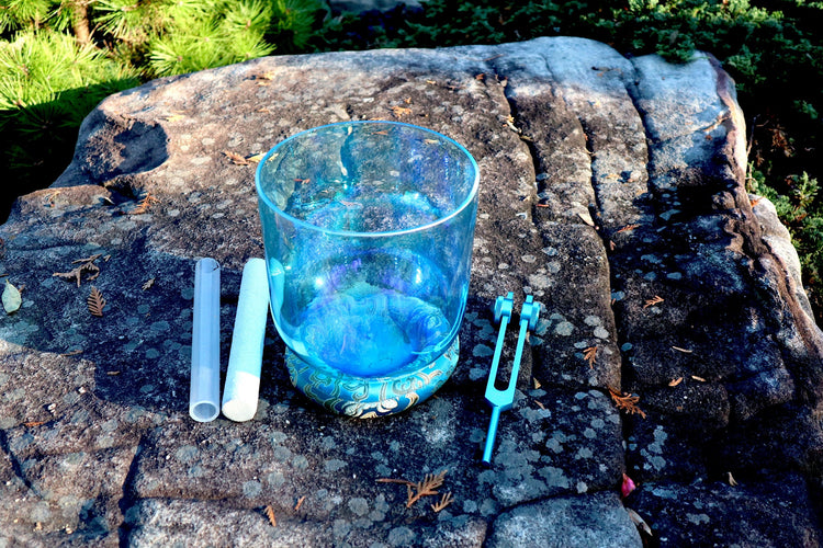 Clear Crystal - 7" Premium Clear Crystal Singing Bowl w/ Tuning Fork - 432 Hz, Suede Striker, O-Ring, and Carry Case