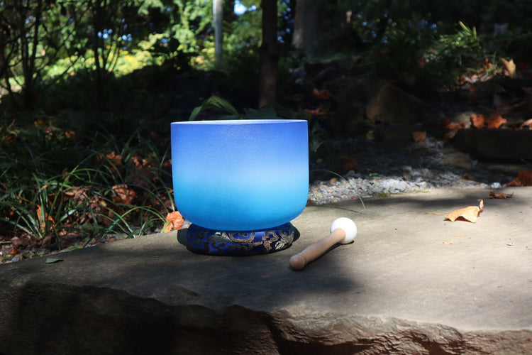 Aquarian - 432 Hz 8" Throat Chakra G Note Quartz Crystal Sining Bowl, Mallet, O-Ring, Carry Case