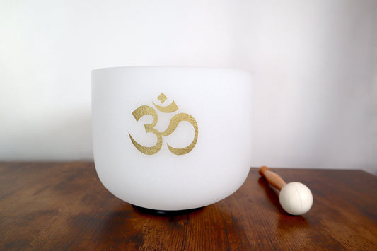 432 Hz Om Printed Heart Chakra 8” Crystal Singing Bowl and Soul Purpose Tuning Fork w/ Bag Bundle, Cushion, Mallet, Striker, Carry Case