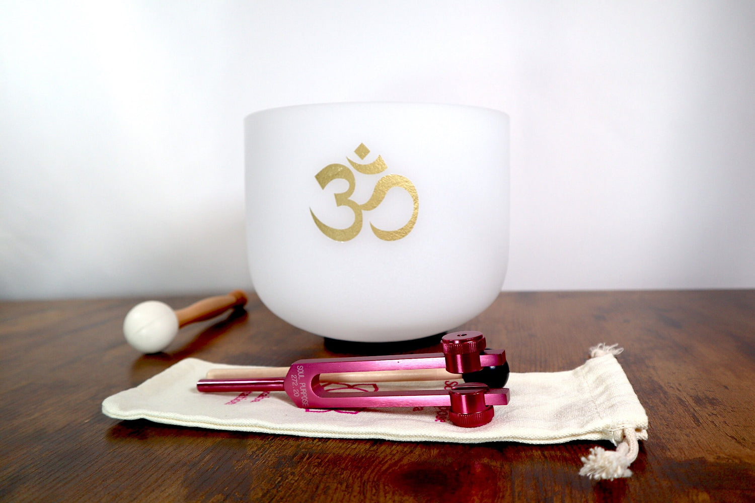 432 Hz Om Printed Heart Chakra 8” Crystal Singing Bowl and Soul Purpose Tuning Fork w/ Bag Bundle, Cushion, Mallet, Striker, Carry Case