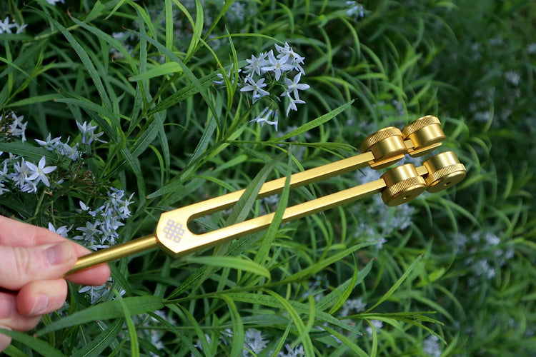 Myriad Melodies' Earth Star 68.05 Hz Tuning Fork - Sound Vibration, Grounding, Biofield - Attenuator Handle Extender with 10mm Crystal