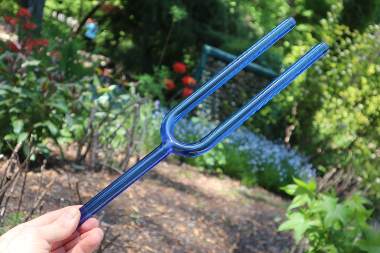 Crown Chakra Crystal Tuning Fork - 16mm - F-Note - Corresponds to the Heart Chakras - Carry Case - Crystal Vibration, Sound Vibration