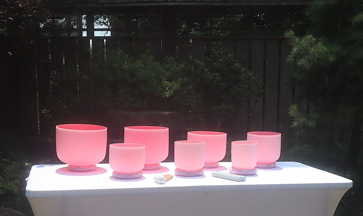 Myriad Melodies' Perfect Pitch (5 Cents) 432 Hz Light Pink Singing Bowl Set - 2 Cases, Cushions, O-Rings, 2 Mallets 2 Strikers,