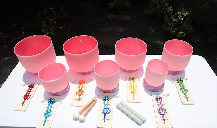 Myriad Melodies' Perfect Pitch (5 Cents) 432 Hz Light Pink Set - 10 Chakra Tuning Forks - 10 Crystal Attenuators - Protective Cases