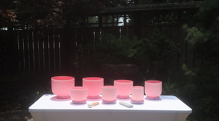 Myriad Melodies' Perfect Pitch (5 Cents) 432 Hz Light Pink Singing Bowl Set - 2 Cases, Cushions, O-Rings, 2 Mallets 2 Strikers,