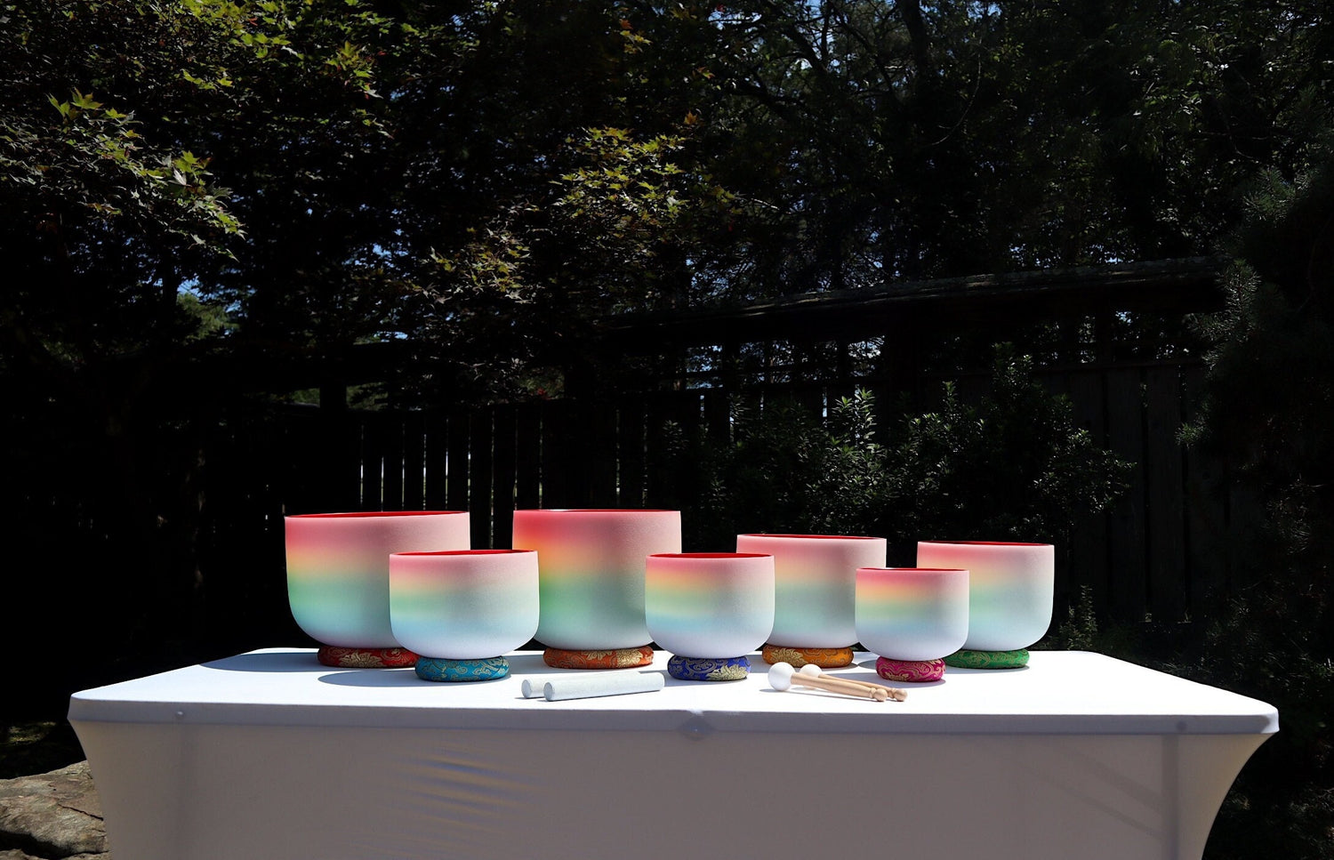 Myriad Melodies' Perfect Pitch (5 Cents) 432 Hz 8-14 Classic Rainbow Color Singing Bowl Set - 2 Cases, 2 Mallets, 2 Suede Strikers