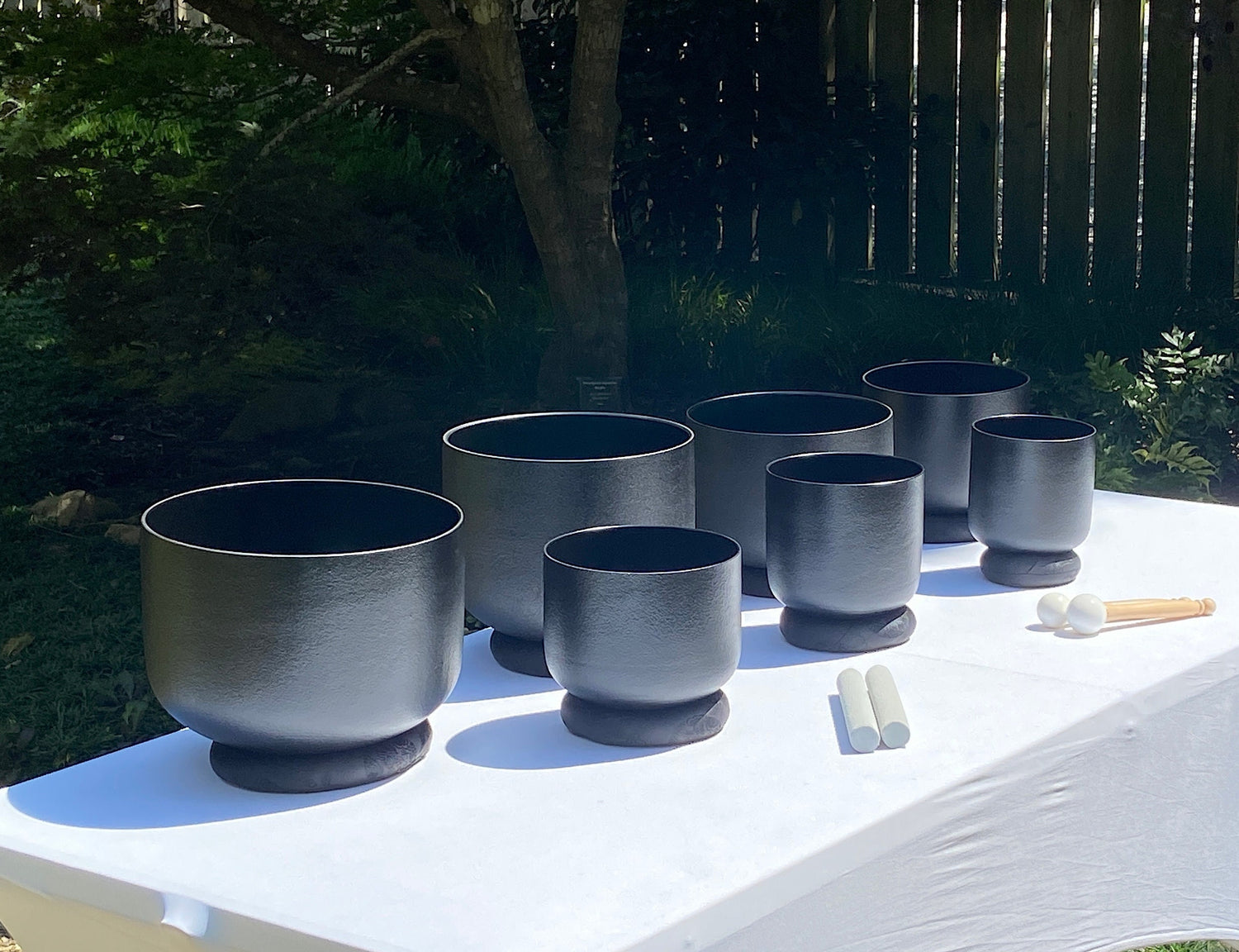 Myriad Melodies' Perfect Pitch (5 Cents) 432 Hz 6-12 Gravity Bowl Set - 2 Black Cases, Cushions, O-Rings, 2 Mallets 2 Strikers