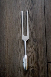 528 Hz Unweighted Solfeggio Tuning Fork with Attenuator Extender - Custom 10mm Crystal Attenuator Handle - Hematite, Black Onyx, Rose Quartz