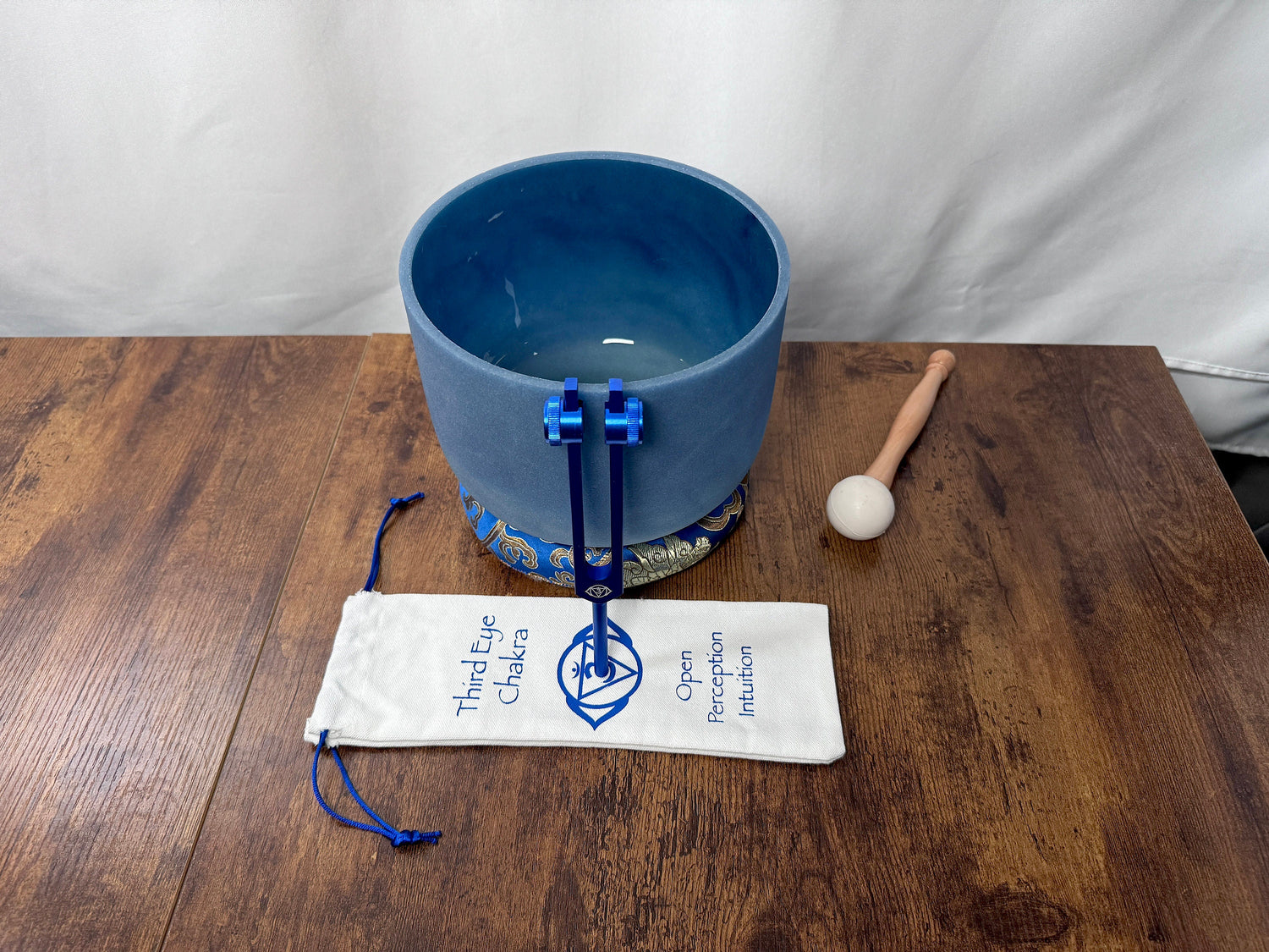 Lapis Lazuli 432 Hz 8" Crystal Singing Bowl - G-Note - Mallet, Cushion, Carry Case