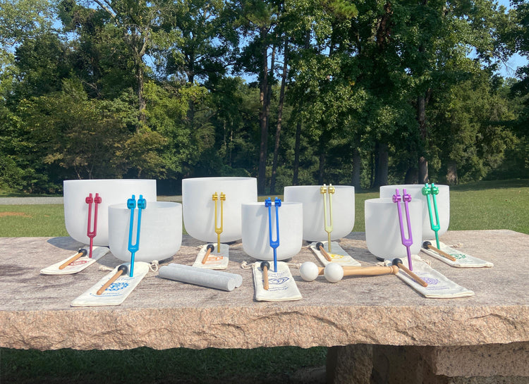 Myriad Melodies' Perfect Pitch (5 Cents) 432 Hz 6-12 Frosted White Set - 10 Chakra Tuning Forks 10 Crystal Attenuators - Protective Cases