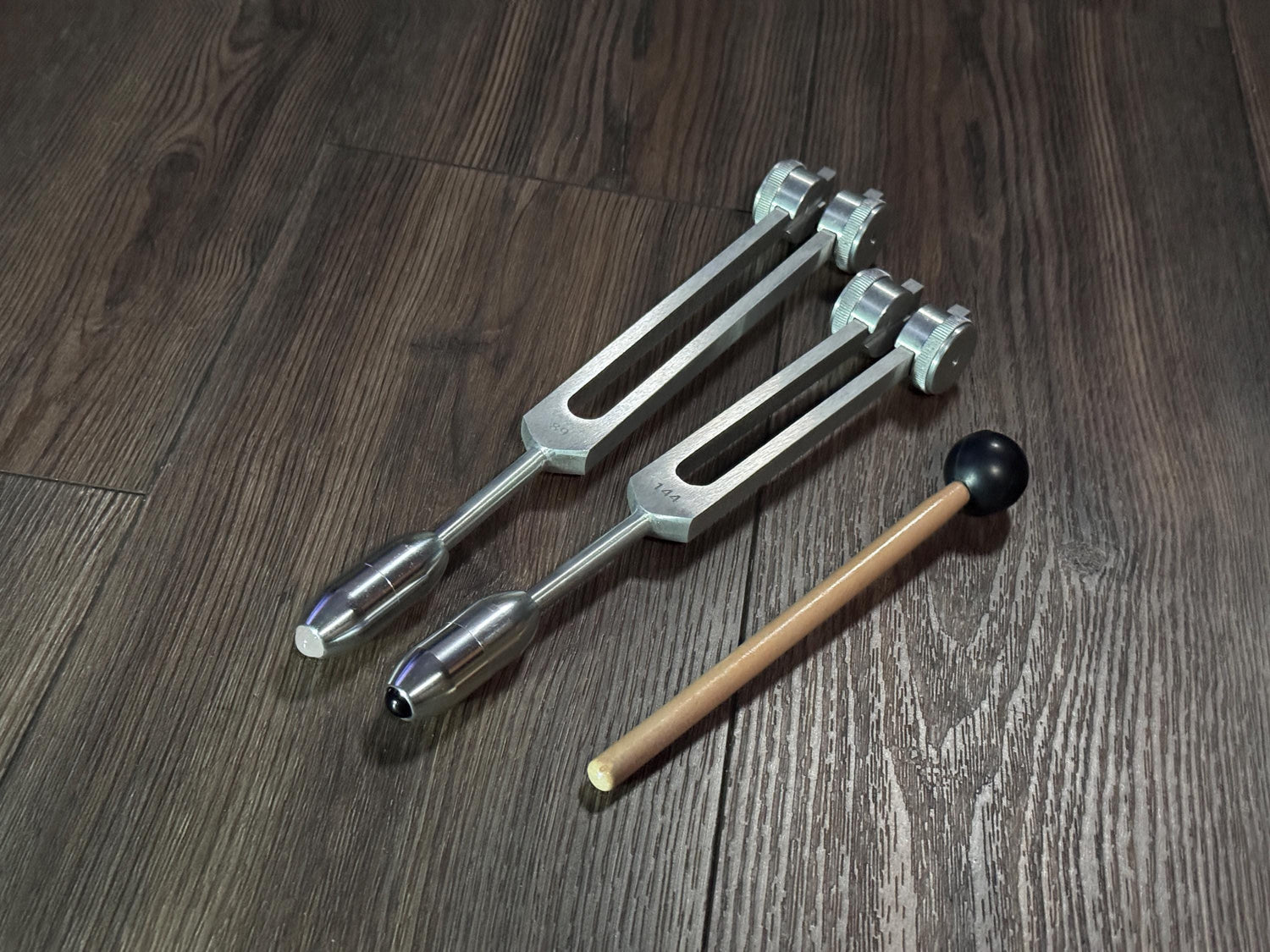 89Hz and 144Hz - Fibonacci, Golden Ration Tuning Fork Set - Gamma Binaural Beat Entrainment - Handle Extender with 10mm Crystal - Silver