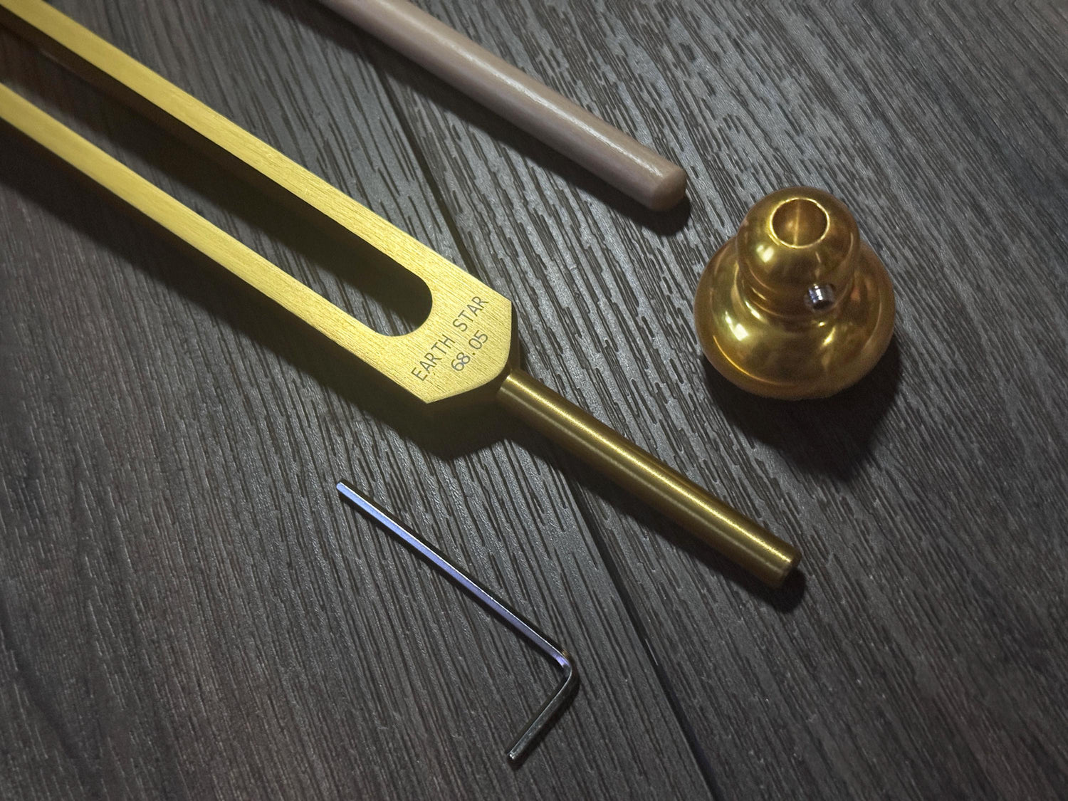 Myriad Melodies' Earth Star 68.05 Hz Tuning Fork with Premium Weighted Boot for Reflexology, Acupressure, and Bone-tuning Techniques