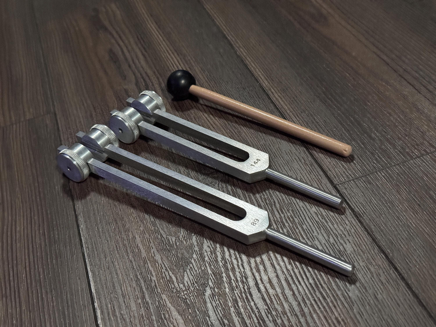 89Hz and 144Hz - Fibonacci, Golden Ration Tuning Fork Set - Gamma Binaural Beat Entrainment - Handle Extender with 10mm Crystal - Silver