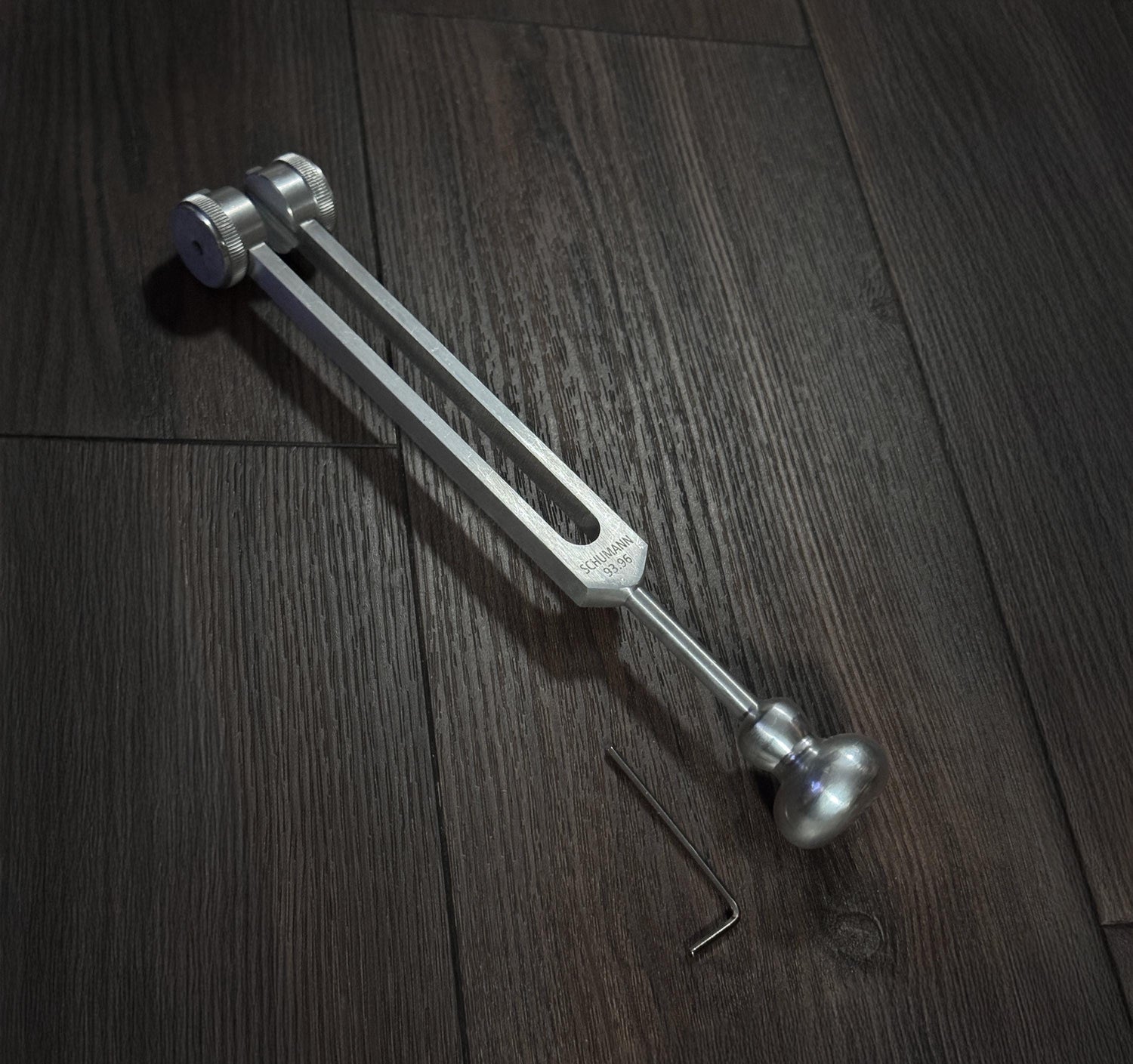 Schumann 93.96 Hz Tuning Fork with Premium Weighted Boot Attachment for Acupressure, Bone-tuning, and Cranial Stimulation