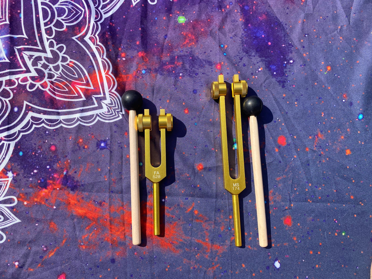 Gold Finish 174 Hz and 528 Hz Solfeggio Set Best Tuning Forks for Vibration - Attenuator Handle Extender with 10mm Crystal